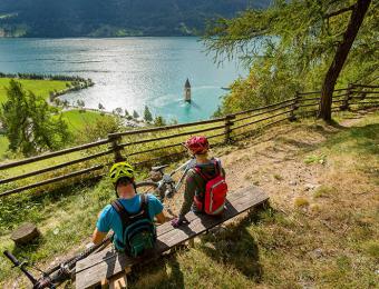 Mountainbiken am Reschensee