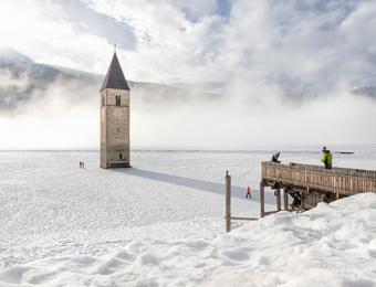 Reschensee im Winter