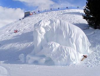 Figur aus Schnee