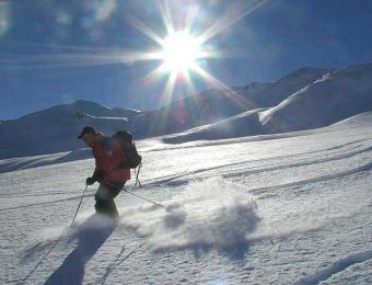 Discesa di sci alpinismo