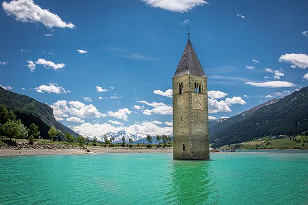 Torre campanaria nel lago di Resia